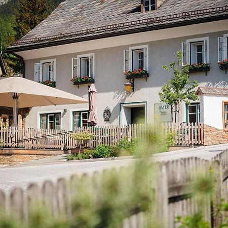 Mayer - Wirtshaus Und Dorfhotel Sankt Martin am Grimming ภายนอก รูปภาพ