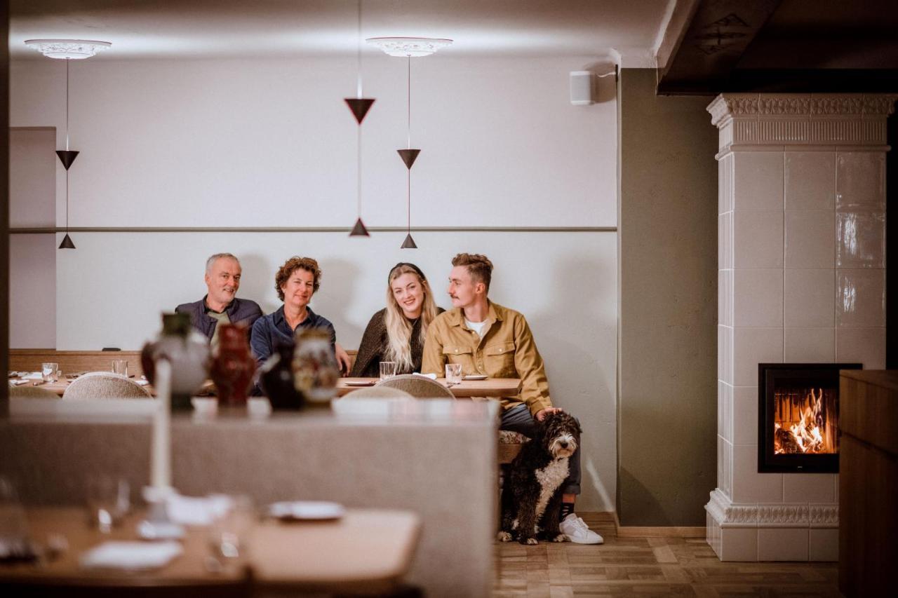Mayer - Wirtshaus Und Dorfhotel Sankt Martin am Grimming ภายนอก รูปภาพ